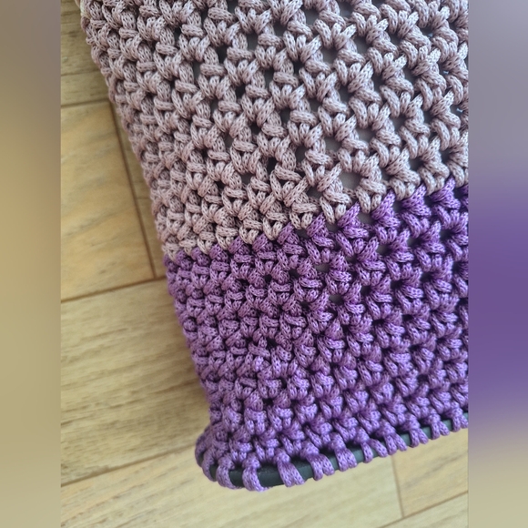 Elegant Crochet Shoulder Bag in Purple and Tan - Picture 9 of 9